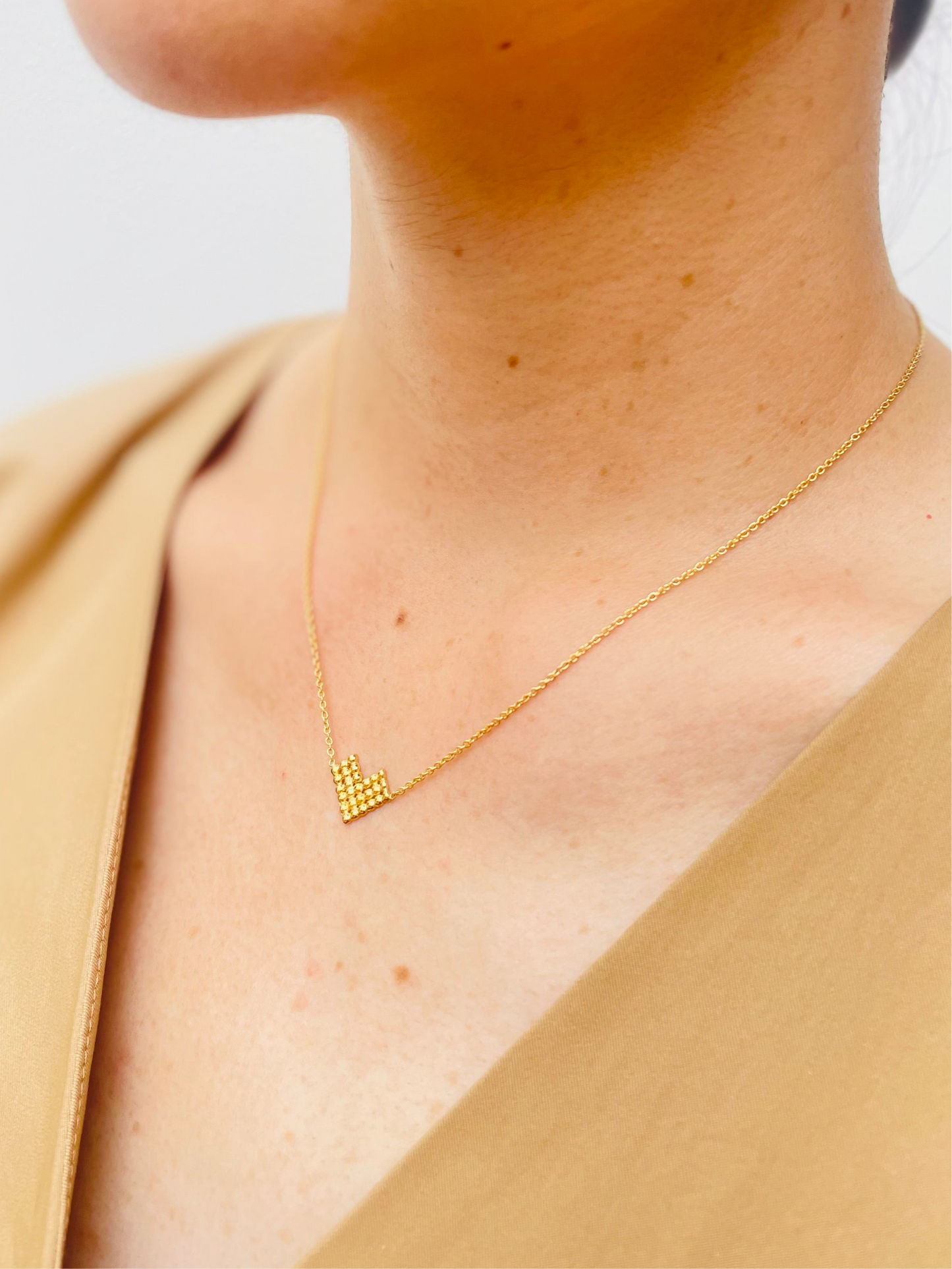 dekoboko V Shape Necklace / 18ct Gold Vermeil