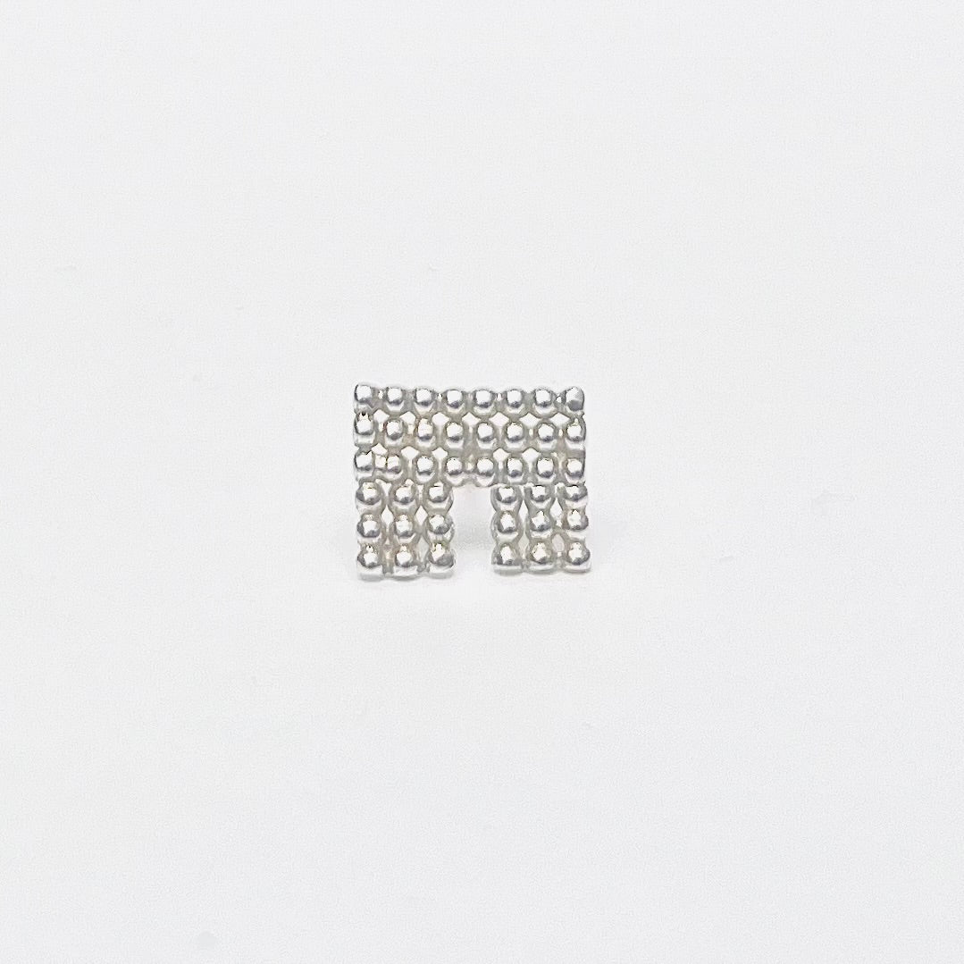 dekoboko Arch Shape Single Stud Earring / Silver